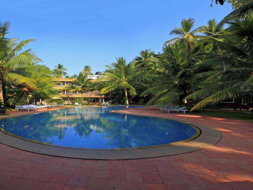 Abad Harmonia Ayurvedic Beach Resort Ковалам Екстер'єр фото
